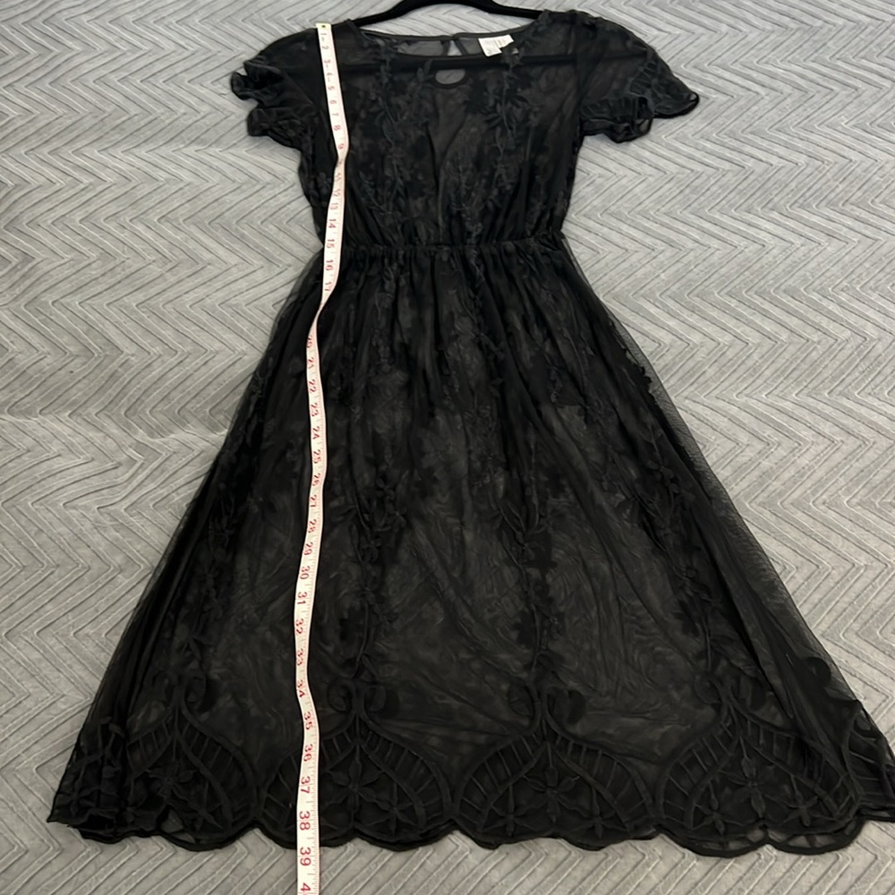 Forever 21 Black Lace Embroidered Midi Dress - Picture 9 of 9